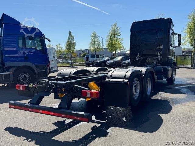 Truck chassis MERCEDES-BENZ ACTROS 2546  / LENKACHSE / RADSTAND 5,2 m / PTO