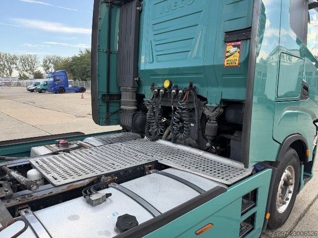 Standard SZM IVECO AS440S53T/P / Intarder / Kipphydraulik
