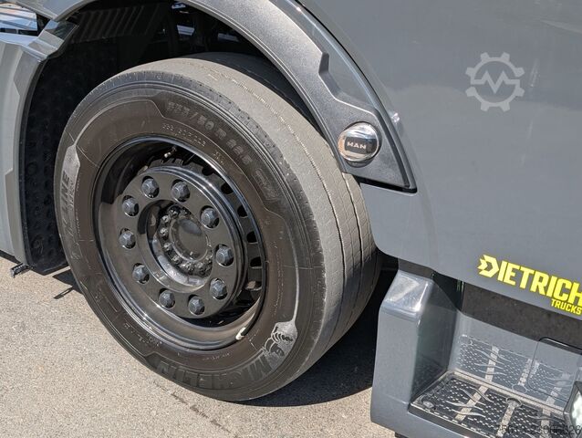 Volume tractor unit MAN TGX 18.520 LL SA Voll-Ausstattung, Hub-Kupplung