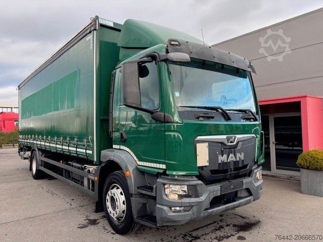 Flatbed truck with tarp MAN TGM 18.290BL-SCHIEBEPLANEN/EDSCHA DACH/LBW 2TON
