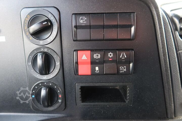 Box body Mercedes-Benz Atego 1218 1218 L Bak+Klep Dhollandia 1500 kg