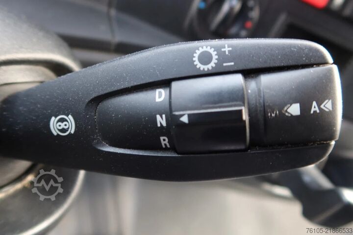 Box body Mercedes-Benz Atego 1218 1218 L Bak+Klep Dhollandia 1500 kg