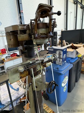 Center grinding machine Technica AG 5100