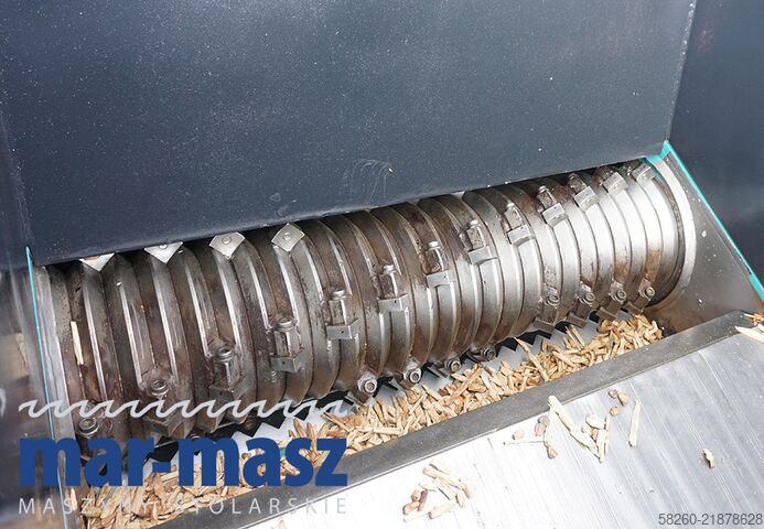 Wood Chipper Shredder GAZ 102