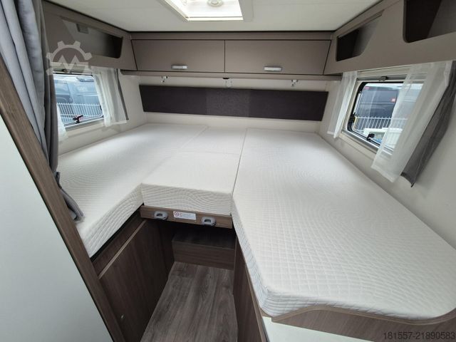 Semi-integrated camper CARADO Edition25 T Ford 338
