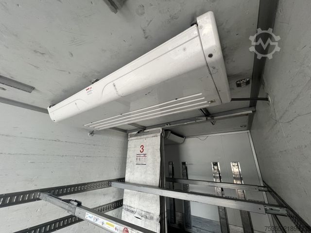 Refrigerated truck MAN TGX 26.440 Retarder Standklima LBW MitsubisTU100