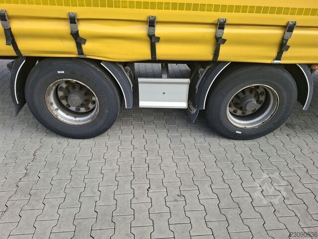 Flatbed curtainsider semi-trailer Fliegl Mega Runner "Twin 200"