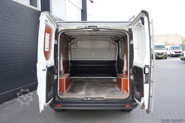Renault Trafic 2.0 Blue dCi 130PK - Airco - Navi - Cruise - €14.950,- Excl. Renault Trafic 2.0 Blue dCi 130PK - Airco - Navi - Crui...