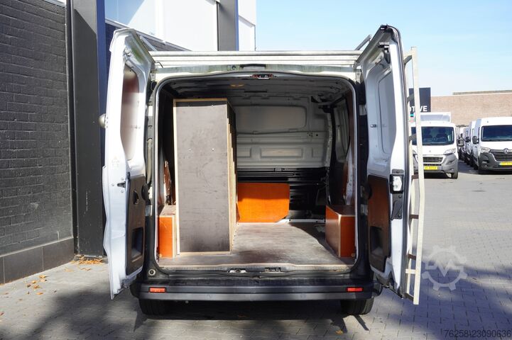 Renault Trafic 2.0 Blue dCi 130PK - Airco - Navi - Cruise - €16.900,- Excl. Renault Trafic 2.0 Blue dCi 130PK - Airco - Navi - Crui...