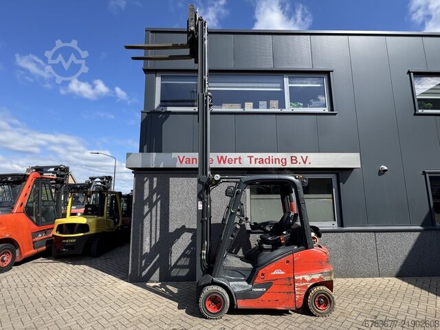Linde H20T-01 Triplex 460 Freelift / Sideshift / Fork Positioner LPG 2016 LINDE H20T-01 Triplo 460 Freelift / Sideshift / Vorkversteller LPG 2016