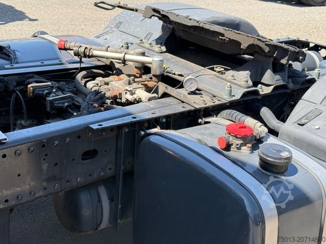 Standard SZM MAN 18.580 LL SA, Voll- Luft Federung, Kipphydraulik