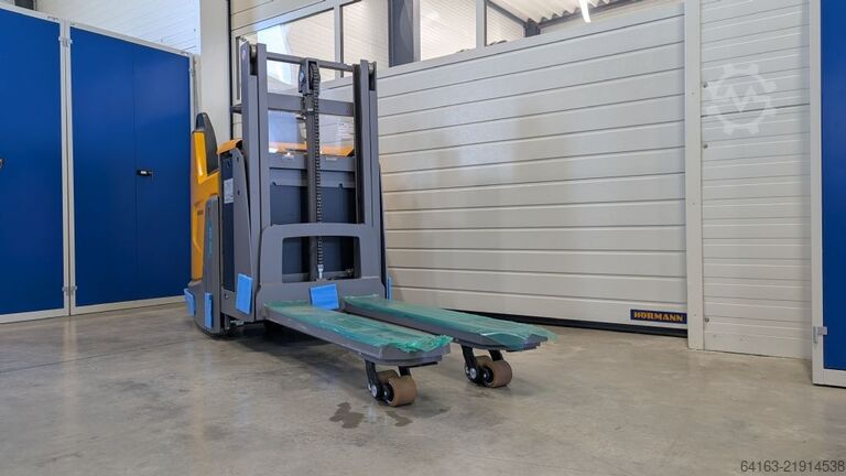 Double stacker Jungheinrich ERD 220  neuwertig