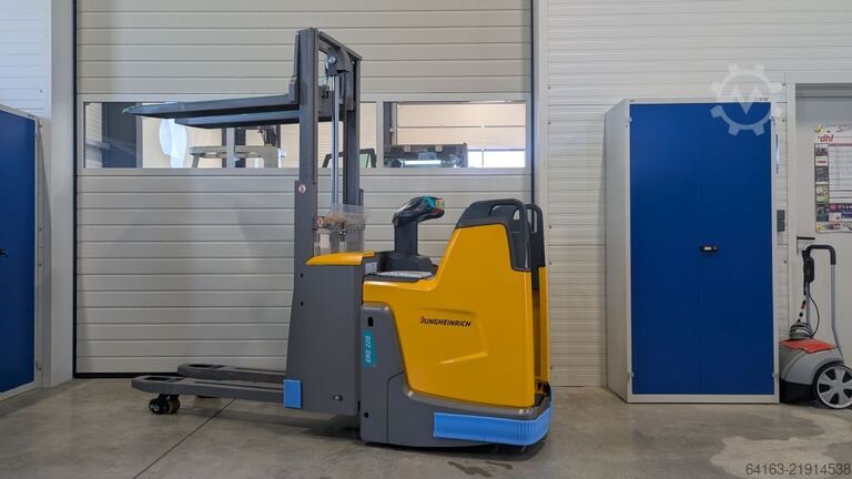 Double stacker Jungheinrich ERD 220  neuwertig