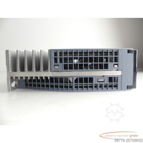 Component Siemens Sinamics S210 6SL3210-5HB10-4UF0 Umrichter SN:ZVM4XVM009140 0,4kW 240V~-ungebr.-