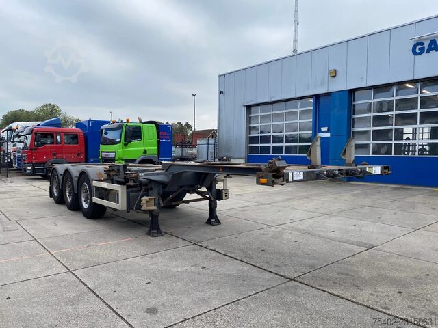 Renders Euro 800 / 2x Extendable / 1x Lift Axle / Disc Brakes Renders Euro 800 / 2x Extendable / 1x Lift Axle / Disc ...
