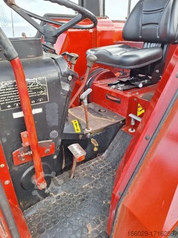 Traktor IHC 833 Allrad Kabine