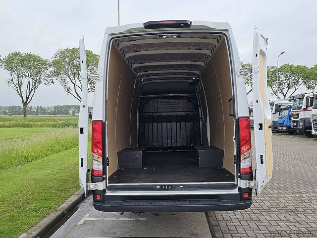 High-roof van IVECO DAILY 35C18 ac automaat EURO6