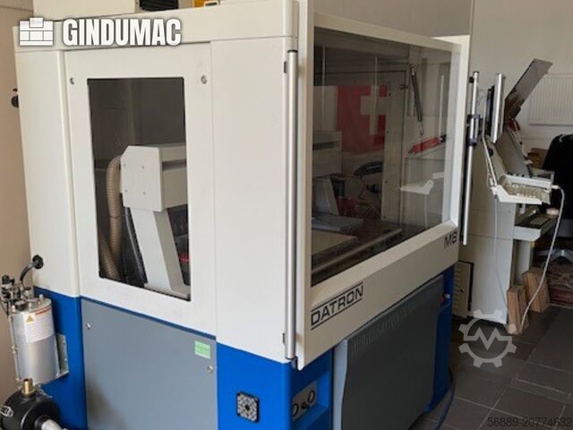 VERTIKALES BEARBEITUNGSZENTRUM Datron M8