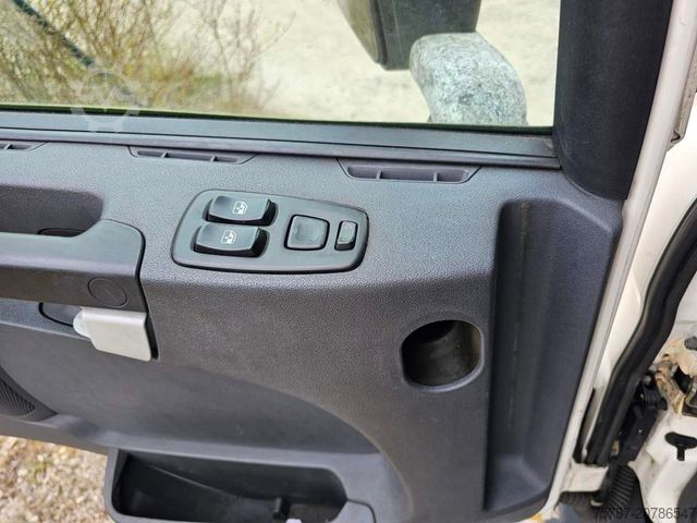 Beverage truck SCANIA P400 mit Orten Schwenkwand und Orten Schwenkwand