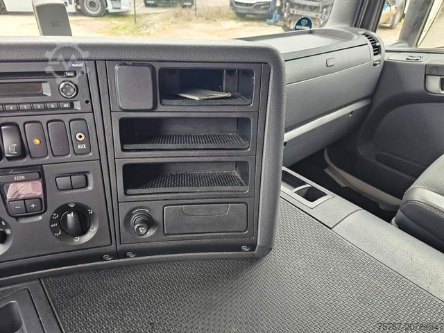 Beverage truck SCANIA P400 mit Orten Schwenkwand und Orten Schwenkwand