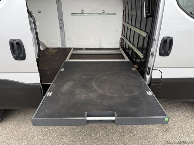 Kastenwagen hoch IVECO Daily 35S14 CNG Erdgas Klimaaut. Sitzheizung