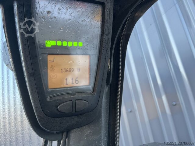 Electric 3-wheel forklift Linde E16C-02