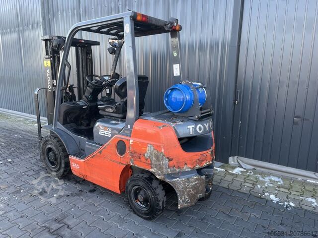 LPG Forklifts Toyota 8FGF25