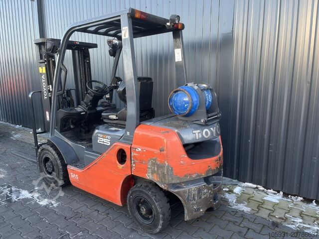 LPG Forklifts Toyota 8FGF25