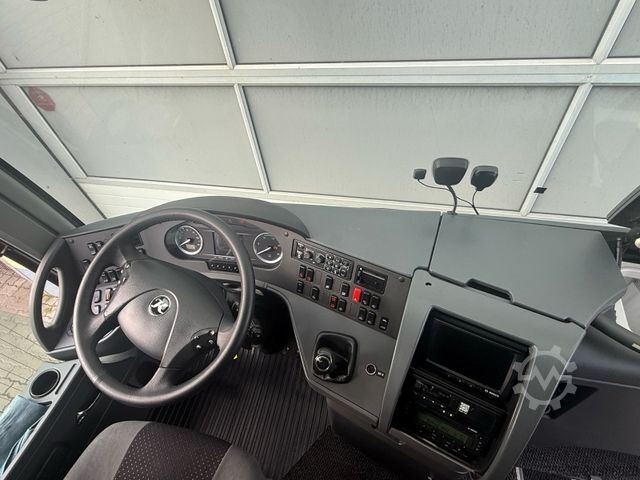 Motor coach SETRA S 411 HD  Final Edition 300 KW EZ 12/2013