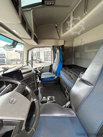 Standard tractor unit VOLVO FH4 / 460 Euro 6  Globetrotter I-Save