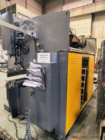 Press brake 160T/3M MTP Poland Metal Technics 3200/160 E200