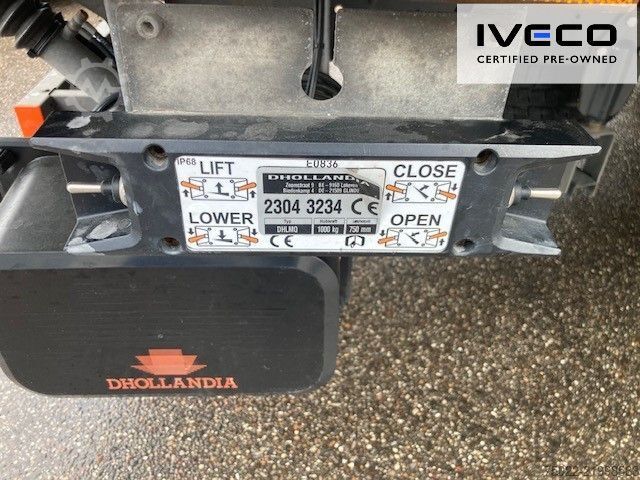 Transporter mit Koffer IVECO Daily 70C18HA8/P Koffer/LBW - 3,2 to Nutzlast