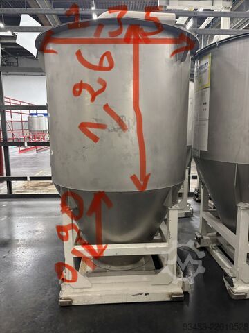 Stainless steel storage tank  