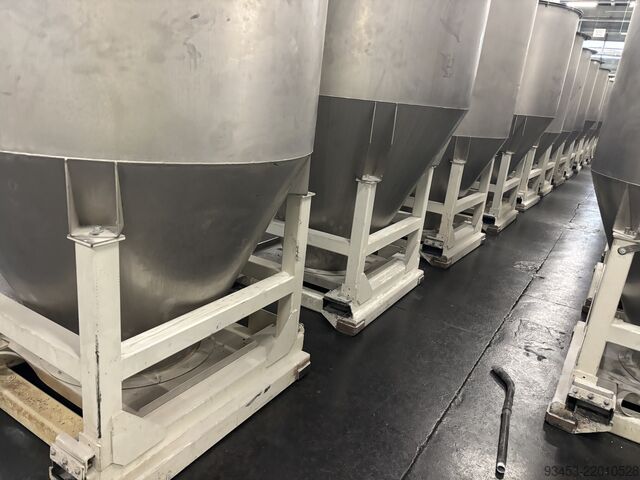 Stainless steel storage tank  