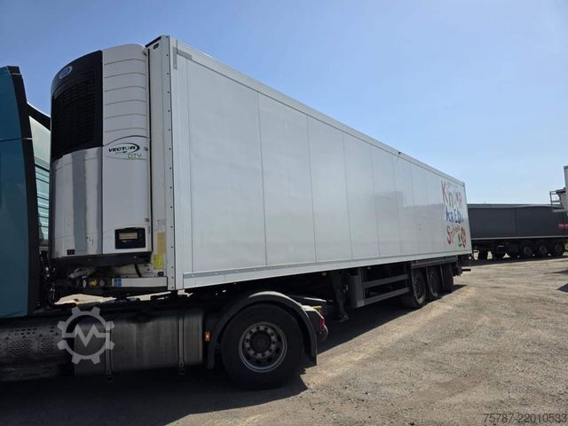 Reefer semitrailer SCHMITZ CARGOBULL Tiefkühler, 3 Kammern, Lenkachse, Carrier Vector