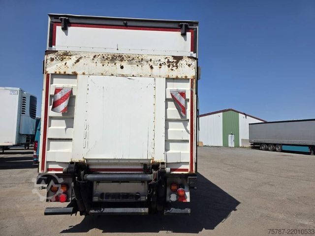 Reefer semitrailer SCHMITZ CARGOBULL Tiefkühler, 3 Kammern, Lenkachse, Carrier Vector