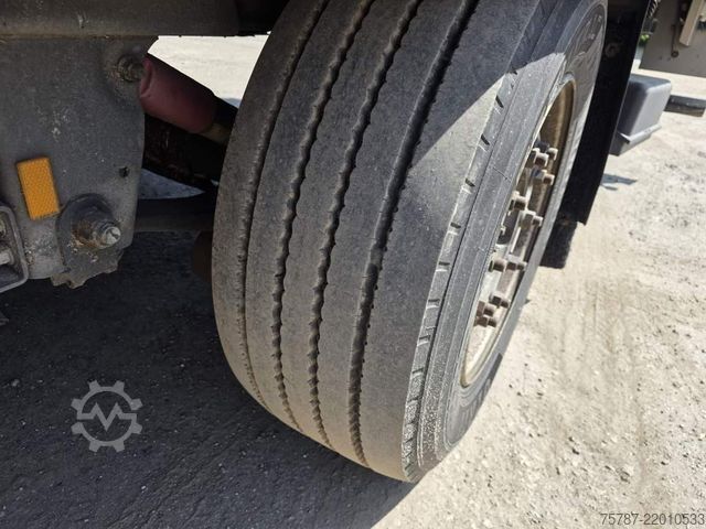 Reefer semitrailer SCHMITZ CARGOBULL Tiefkühler, 3 Kammern, Lenkachse, Carrier Vector