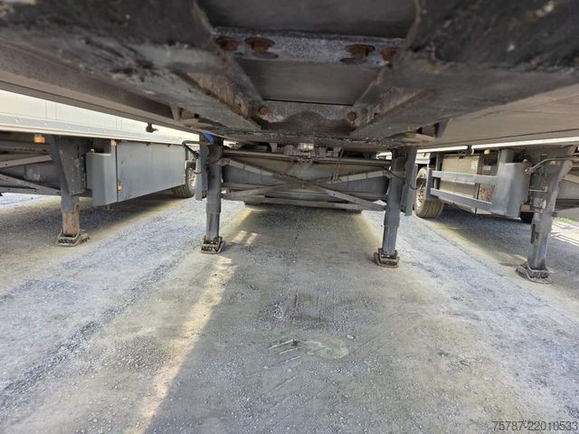 Reefer semitrailer SCHMITZ CARGOBULL Tiefkühler, 3 Kammern, Lenkachse, Carrier Vector