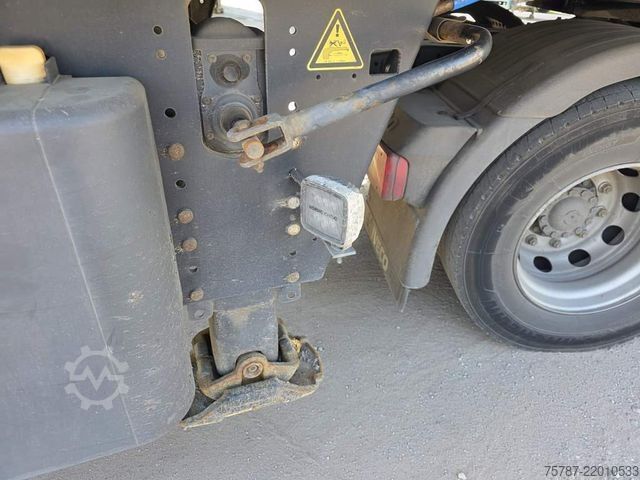 Reefer semitrailer SCHMITZ CARGOBULL Tiefkühler, 3 Kammern, Lenkachse, Carrier Vector