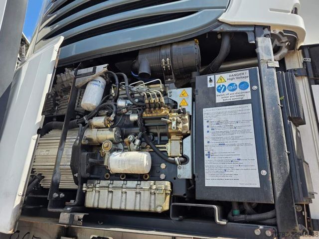 Reefer semitrailer SCHMITZ CARGOBULL Doppelkstock Tiefkühler, SKO, Wartungsvertrag