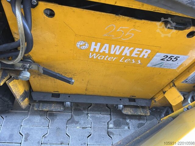 Electric 4-wheel forklift Jungheinrich EFG320