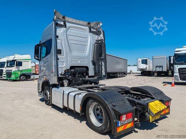 Volume tractor unit FORD F-MAX 500 LUXURY Mega