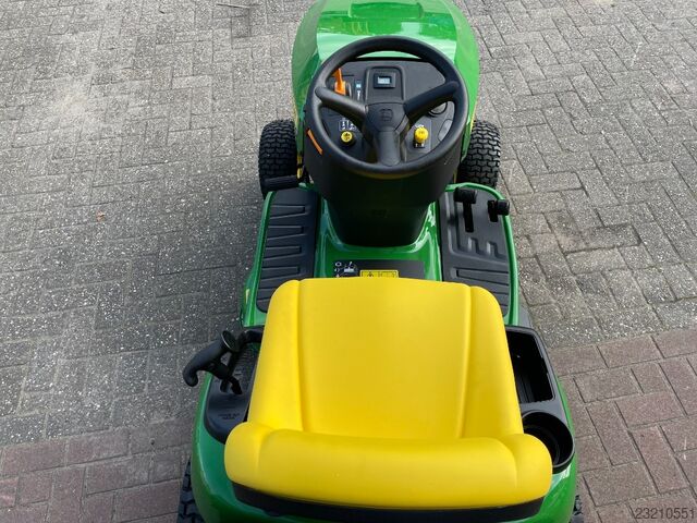 John Deere X147R John Deere X147R
