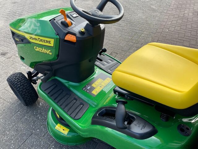 John Deere X147R John Deere X147R