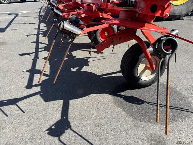 Kuhn GF 8702 Kuhn GF 8702