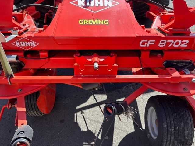 Kuhn GF 8702 Kuhn GF 8702