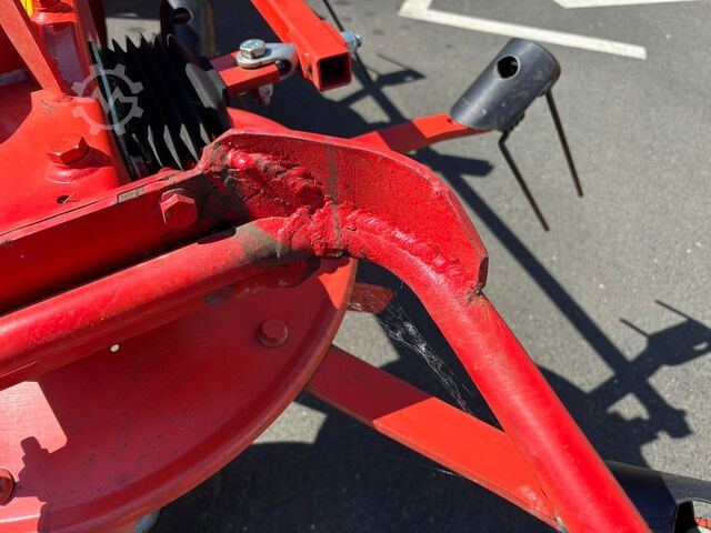 Kuhn GF 8702 Kuhn GF 8702