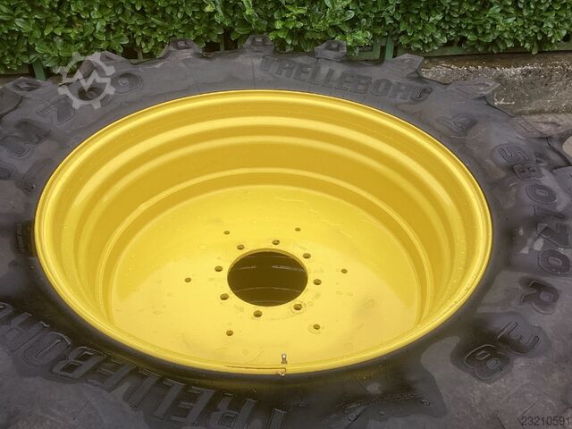 Trelleborg 580/70R38 + 480/70R28 Trelleborg 580/70R38 + 480/70R28