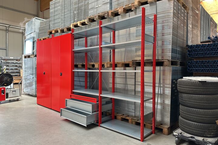 High-bay warehouse SSI Schäfer Fachbodenregal - Set Schäfer Rot 4 lfm
