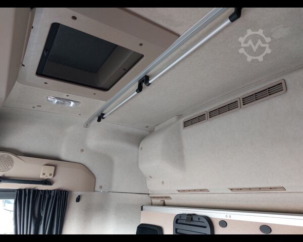 Tractor unit MERCEDES-BENZ Actros IV - actros 2548 L Flat cab. . 2,5 Euro VI